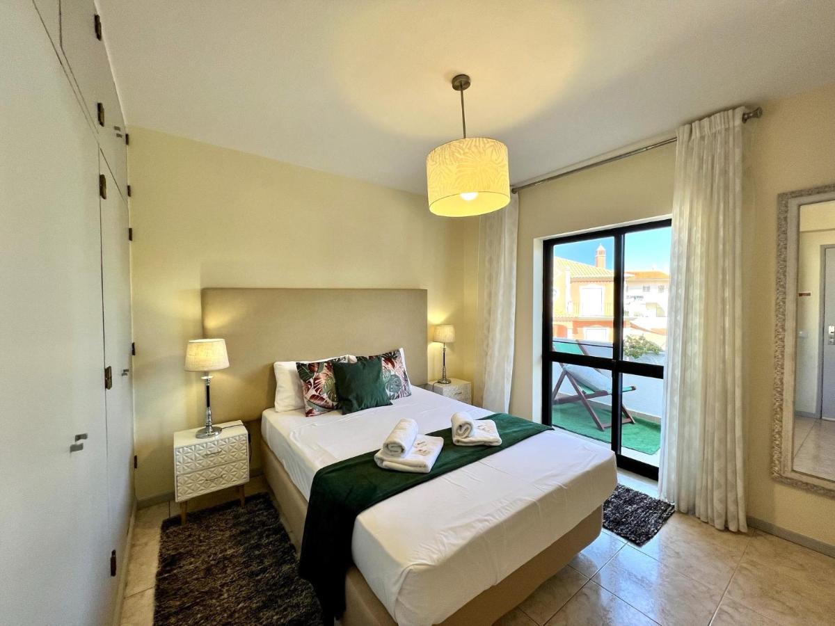 Appartamento Faro Airport Flat 6 By Homing Esterno foto